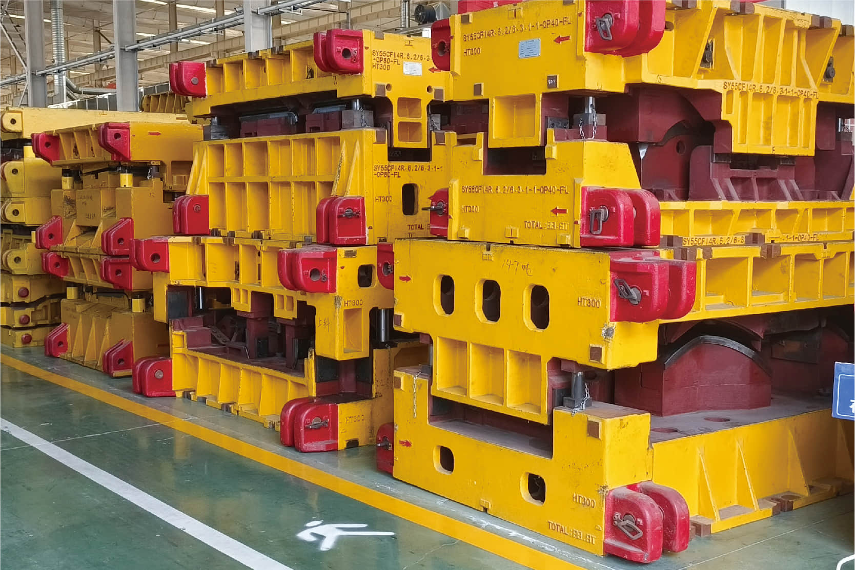 Mold stamping of metal parts and covering parts