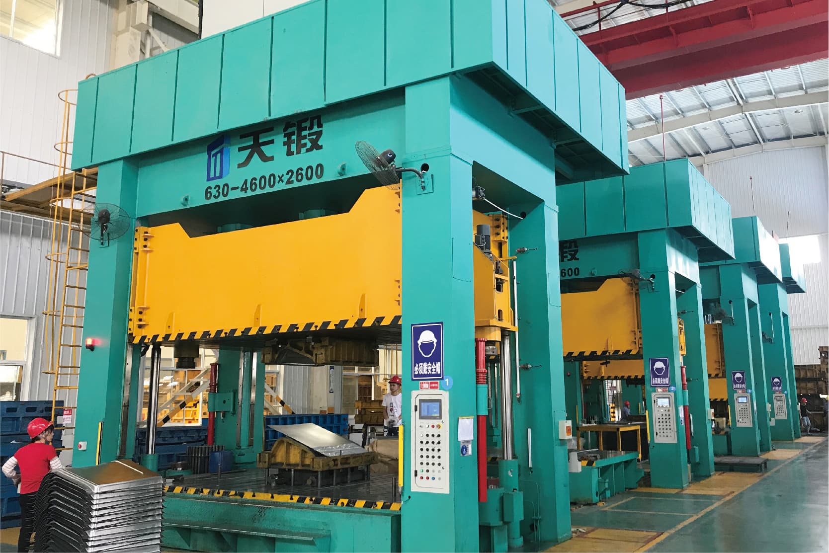 First workstation 2000-ton four-sequence stamping production line